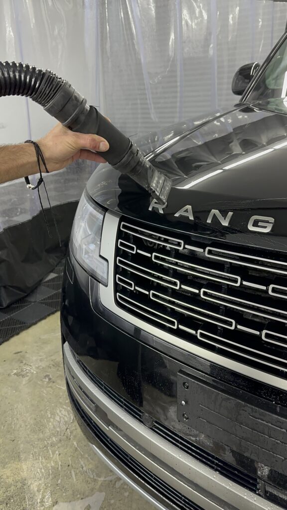 Range rover drying with hot filtered air